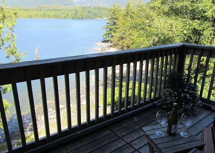 203 At Water\'S Edge