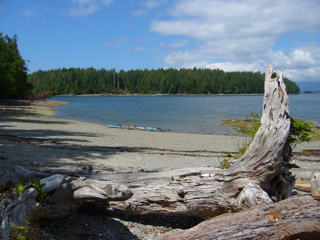 203 At Water's Edge * Ucluelet
