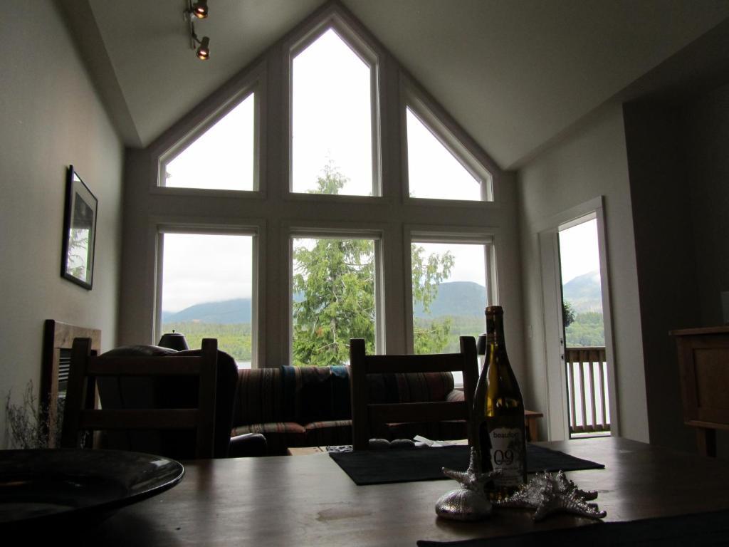 203 At Water's Edge Appartement